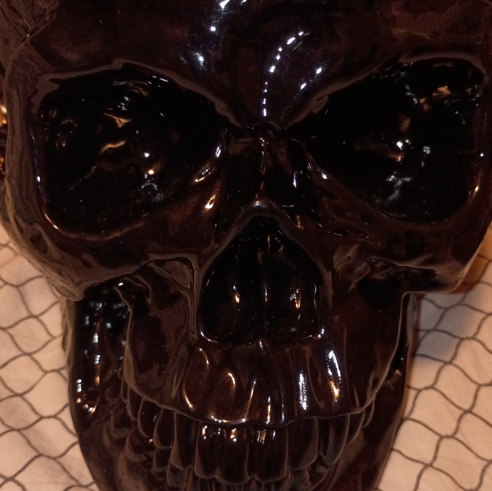 Skull Head Purse,Blk Patent Leather,NWT!crossbody or hand bag Goth Punk Biker - Picture 9 of 11